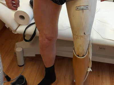 Zkouška dřevěné protézy
